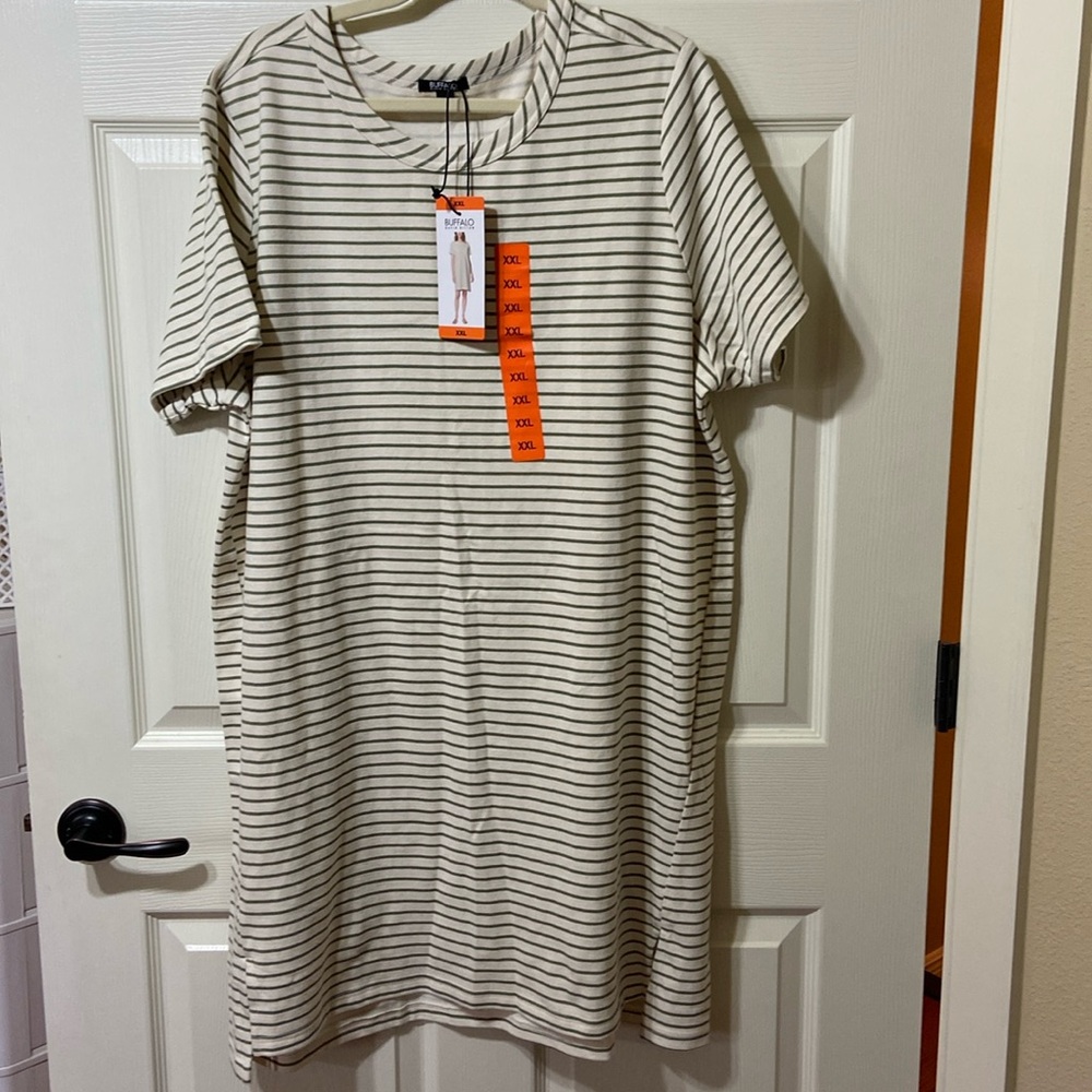 Buffalo David Bitten short sleeve dress